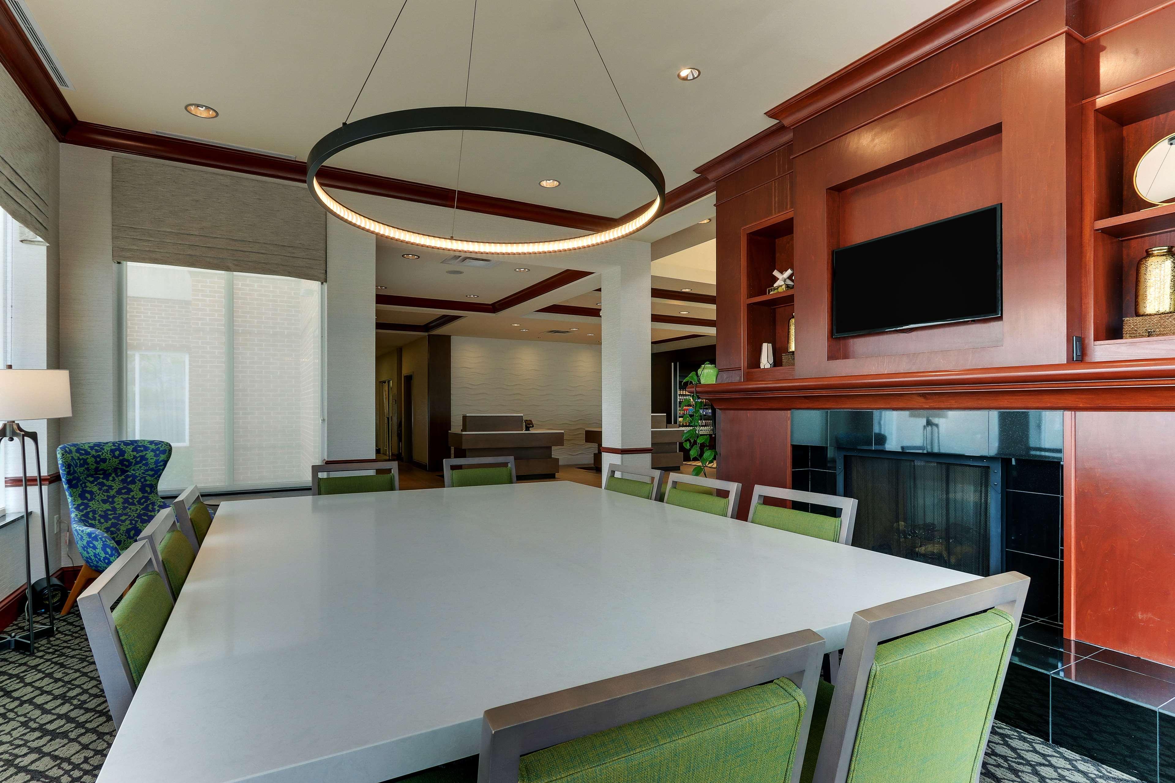 Hilton Garden Inn Indianapolis Airport Плейнфилд Экстерьер фото