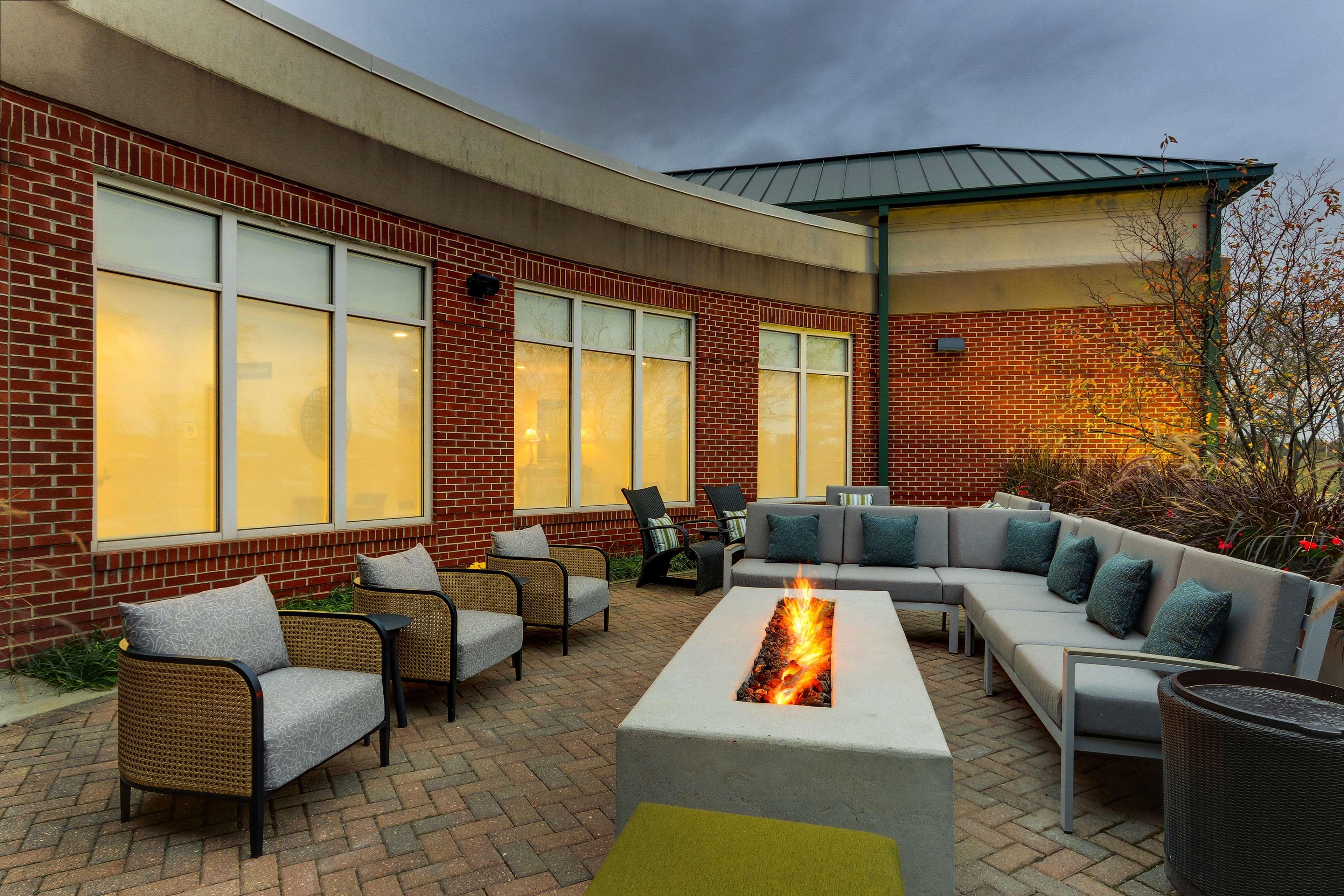Hilton Garden Inn Indianapolis Airport Плейнфилд Экстерьер фото